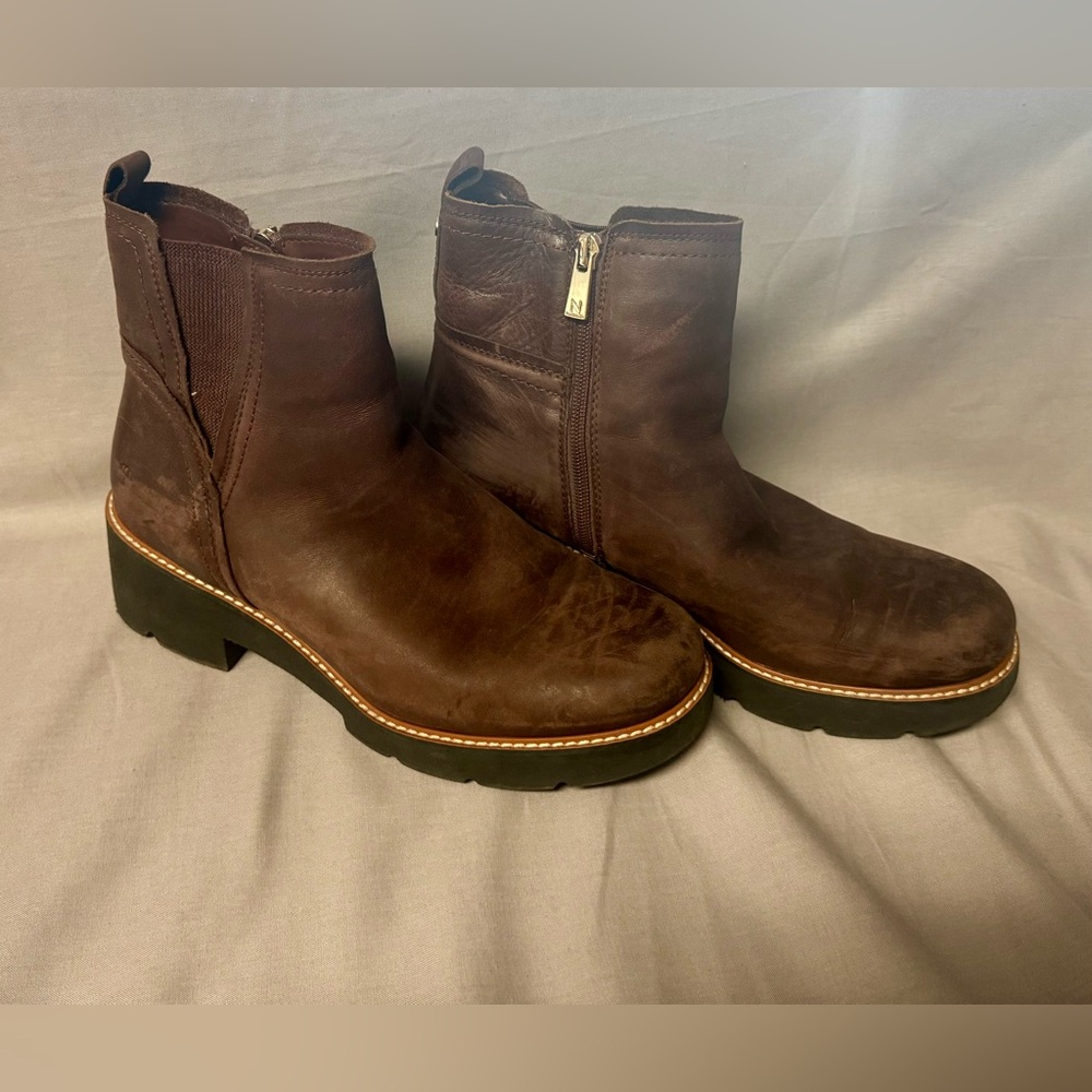 Naturalizer Leather Ankle Boots